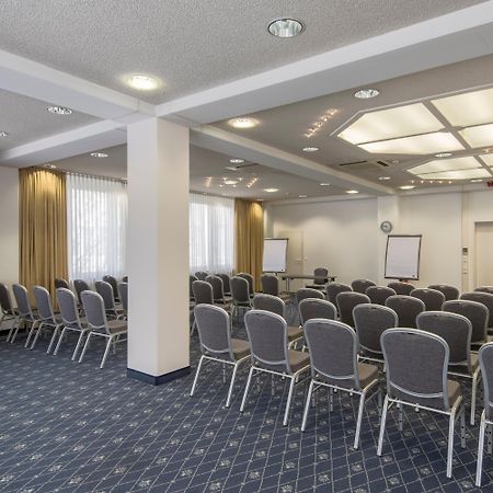 Holiday Inn Munich Unterhaching By Ihg Экстерьер фото
