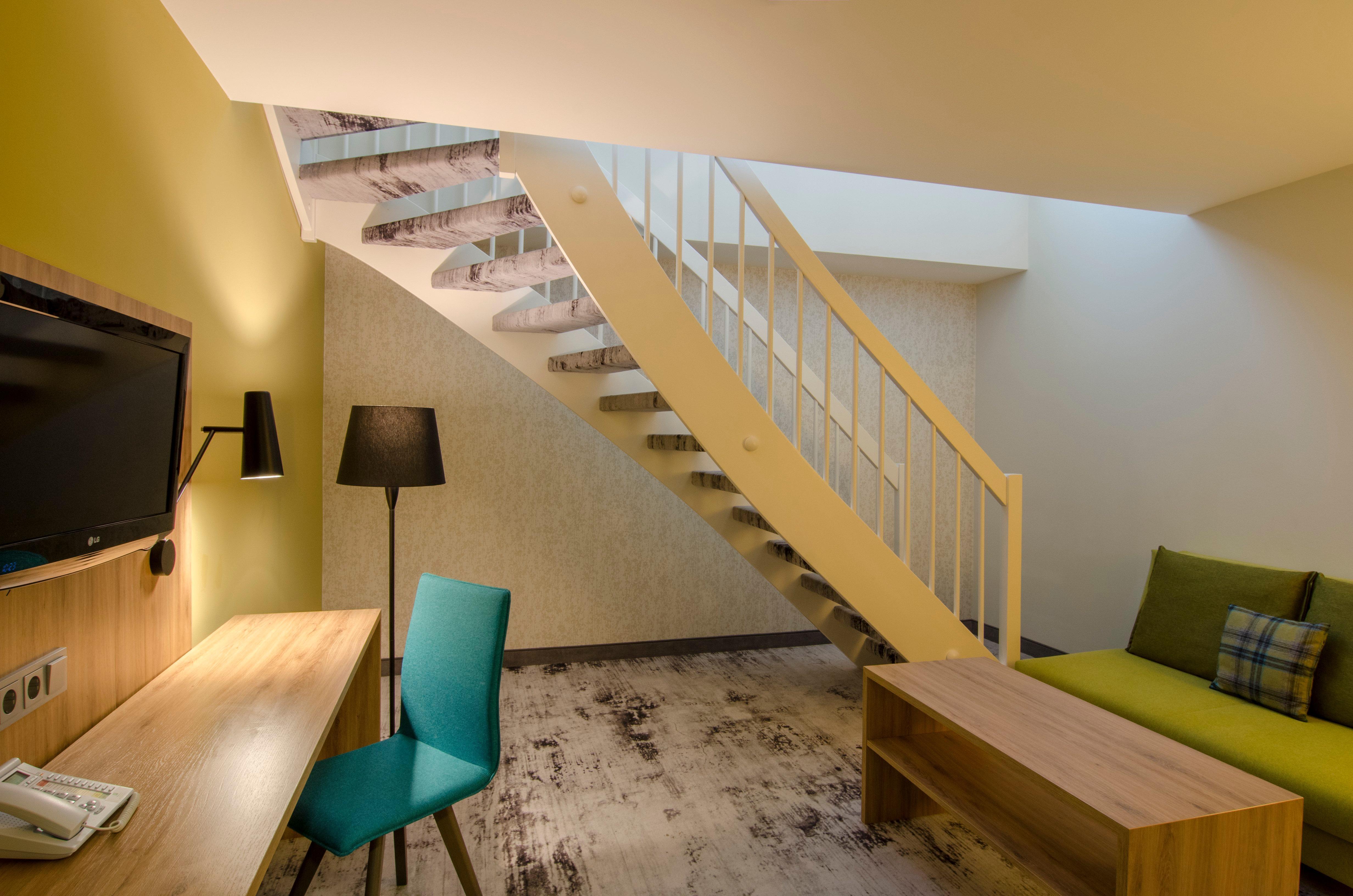 Holiday Inn Munich Unterhaching By Ihg Экстерьер фото