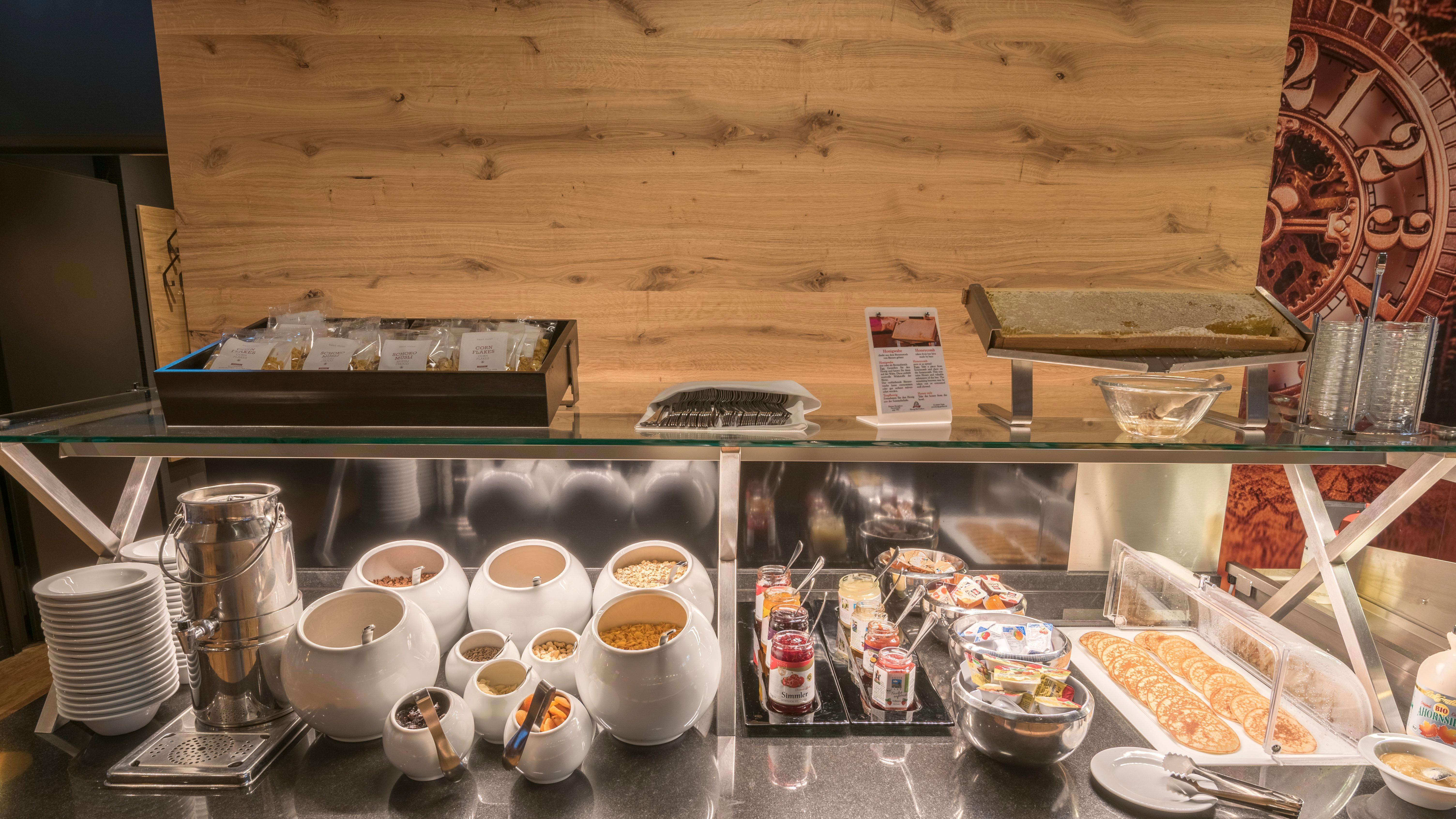 Holiday Inn Munich Unterhaching By Ihg Экстерьер фото