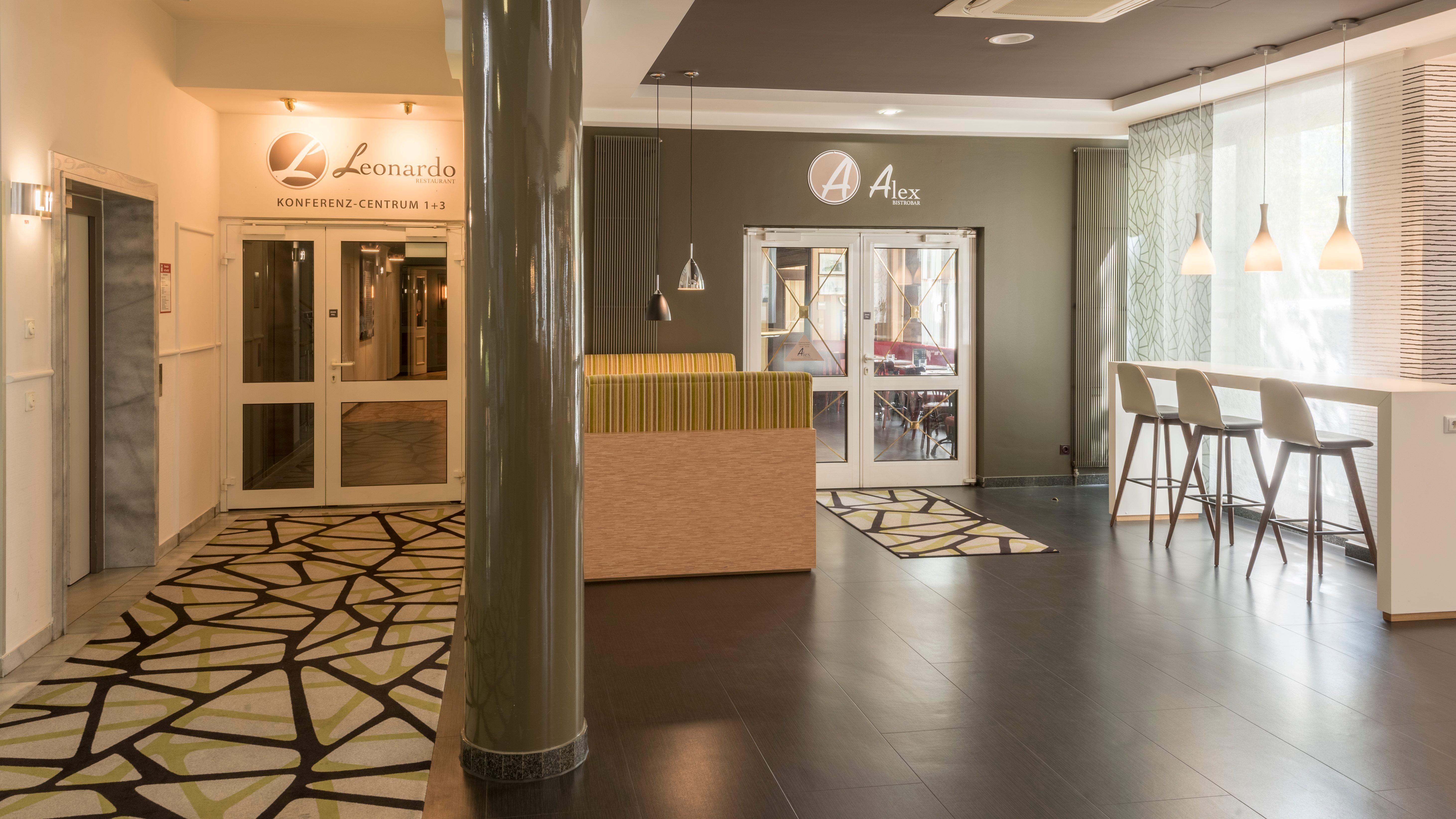 Holiday Inn Munich Unterhaching By Ihg Экстерьер фото