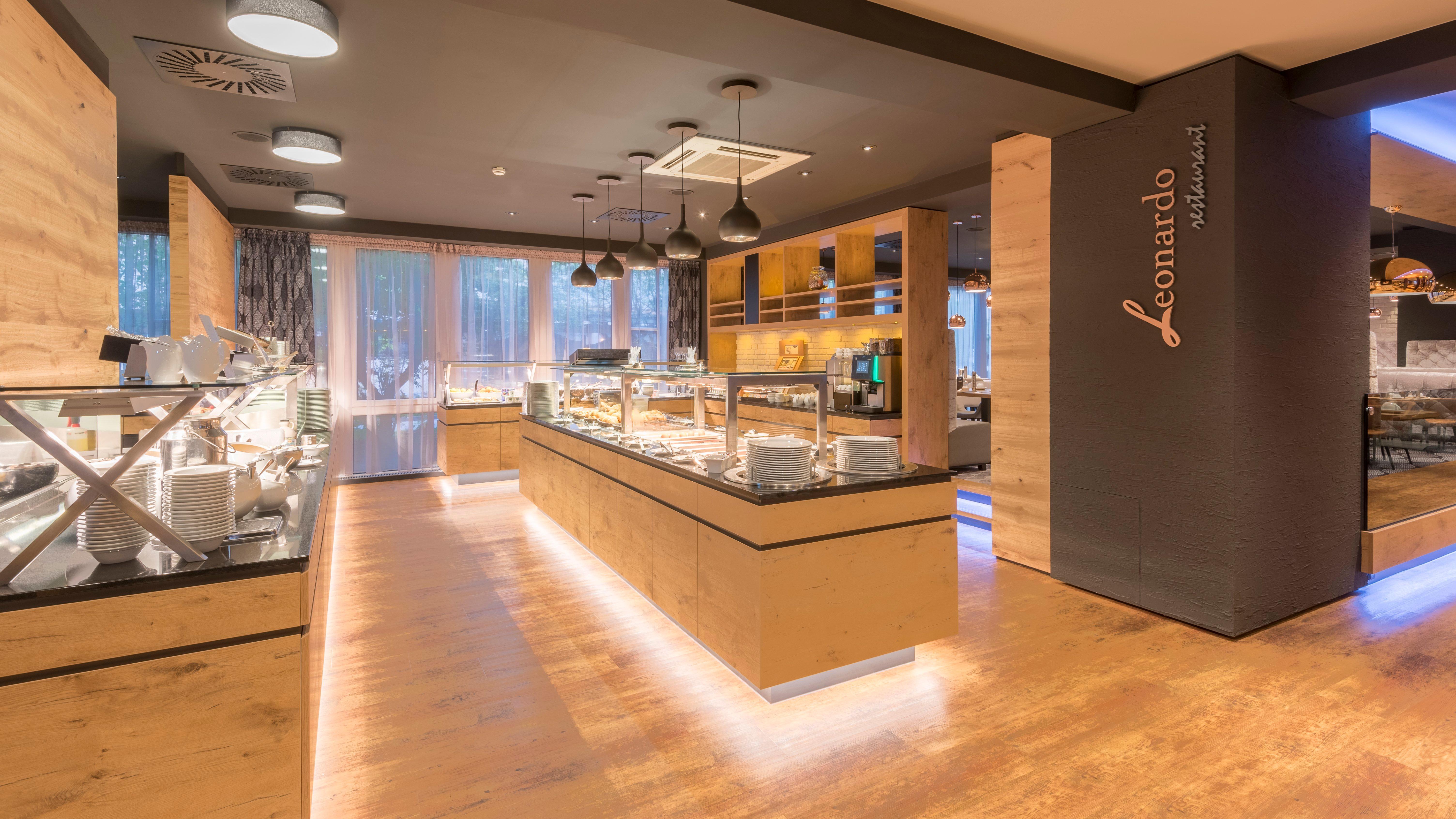 Holiday Inn Munich Unterhaching By Ihg Экстерьер фото