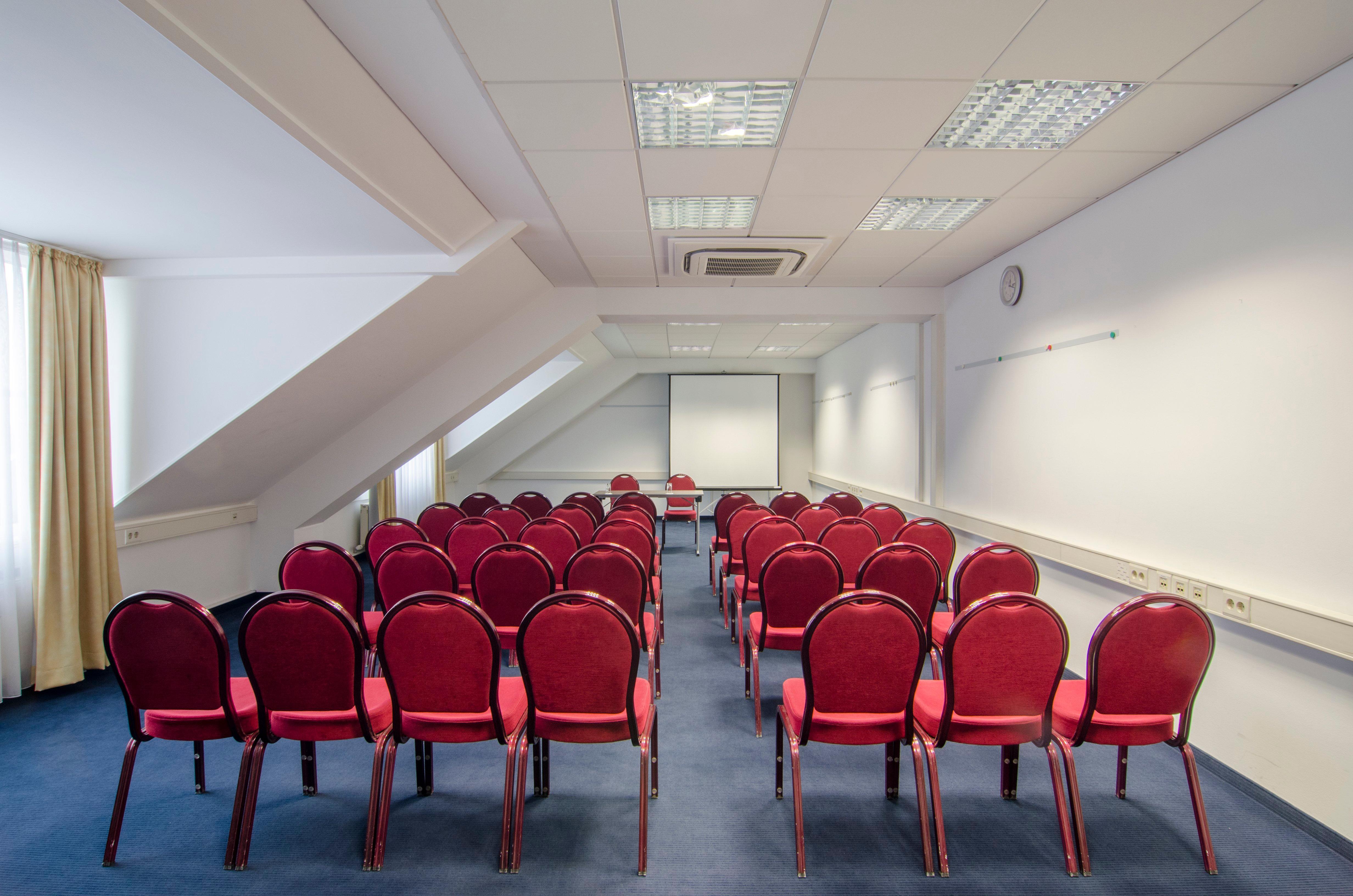 Holiday Inn Munich Unterhaching By Ihg Экстерьер фото