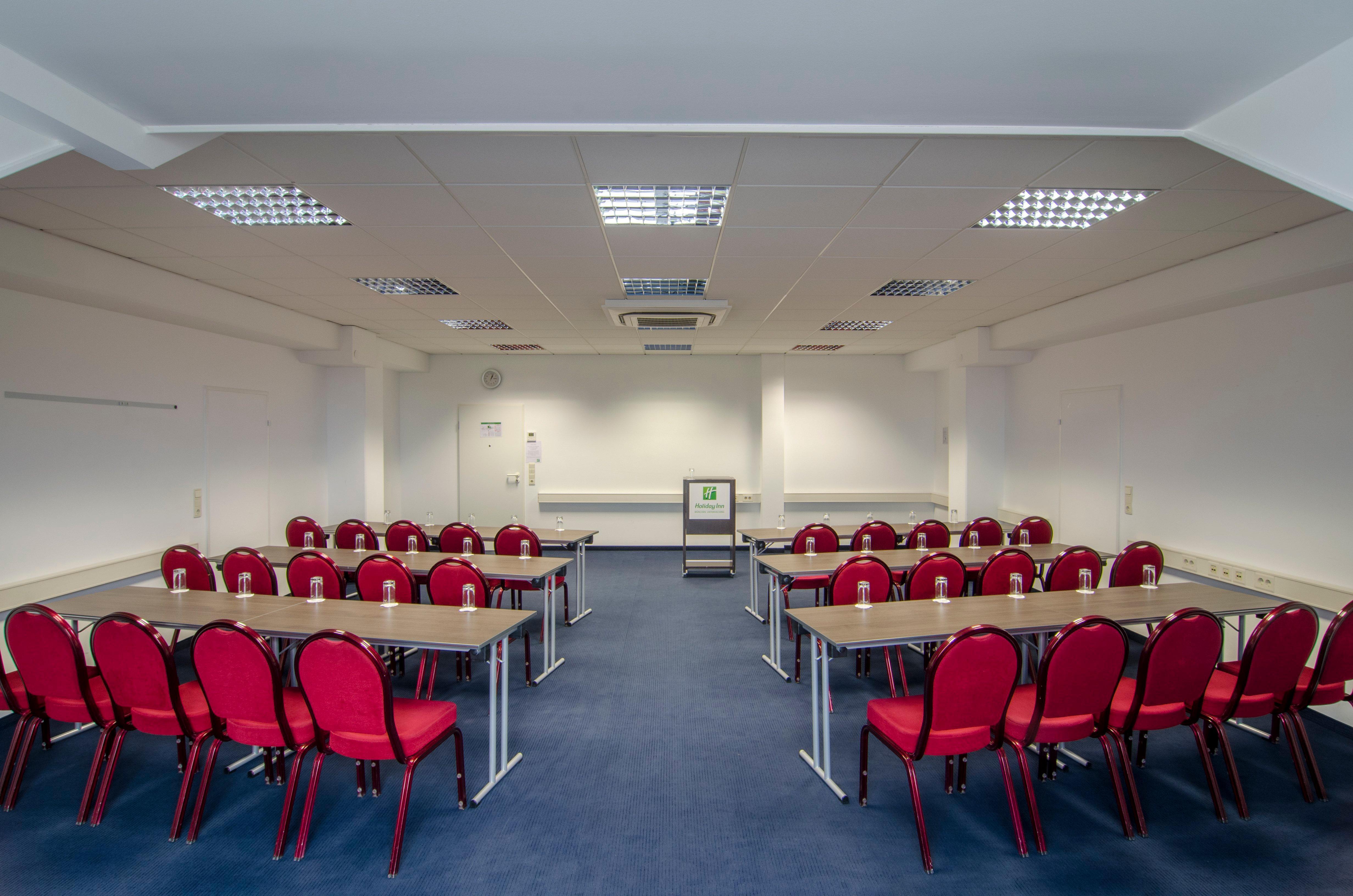 Holiday Inn Munich Unterhaching By Ihg Экстерьер фото
