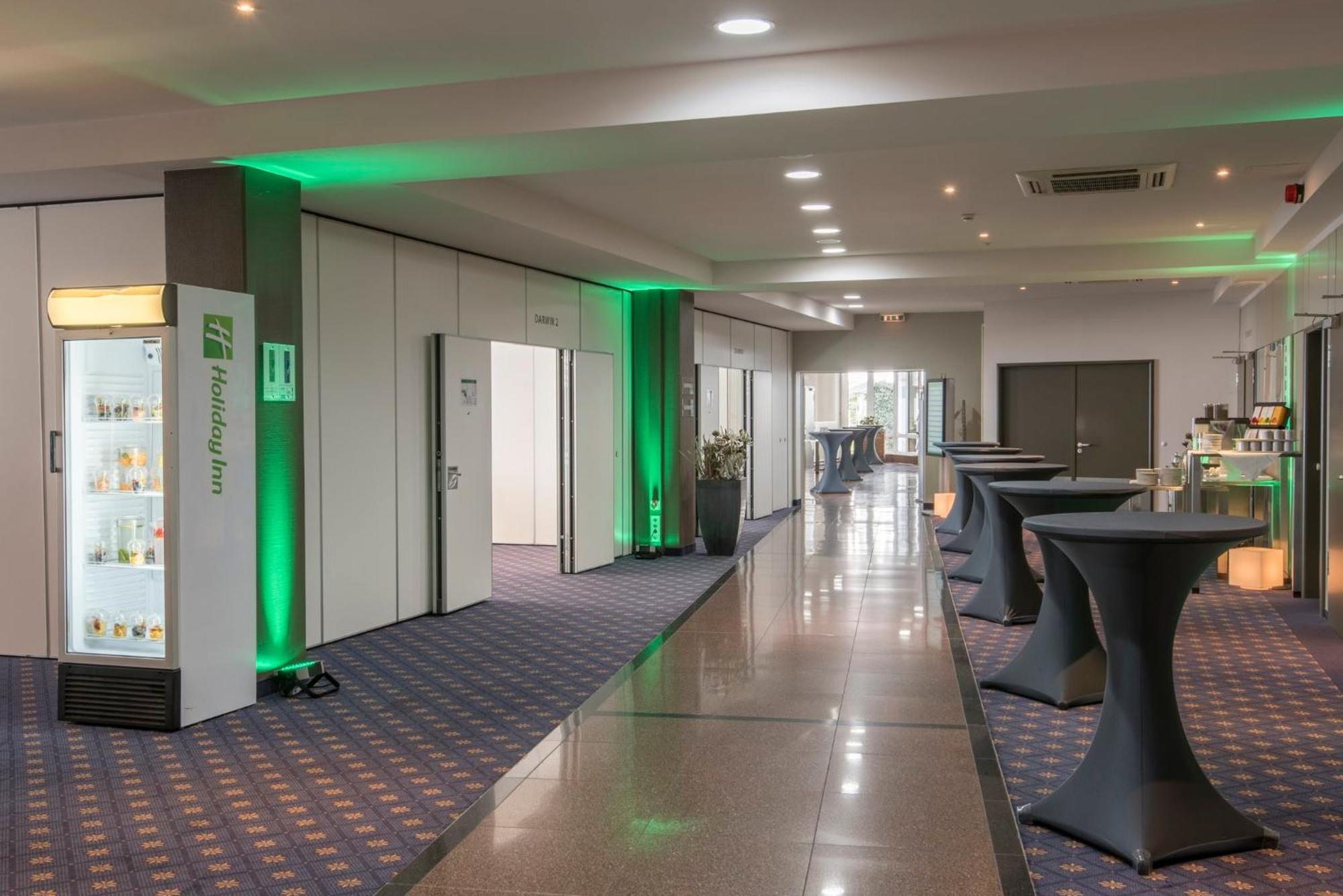Holiday Inn Munich Unterhaching By Ihg Экстерьер фото